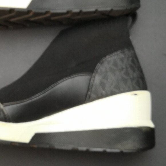 Michael Kors Ladies Size 6.5 Black & White Wedge Pull On Style Sock Booties - Picture 9 of 11